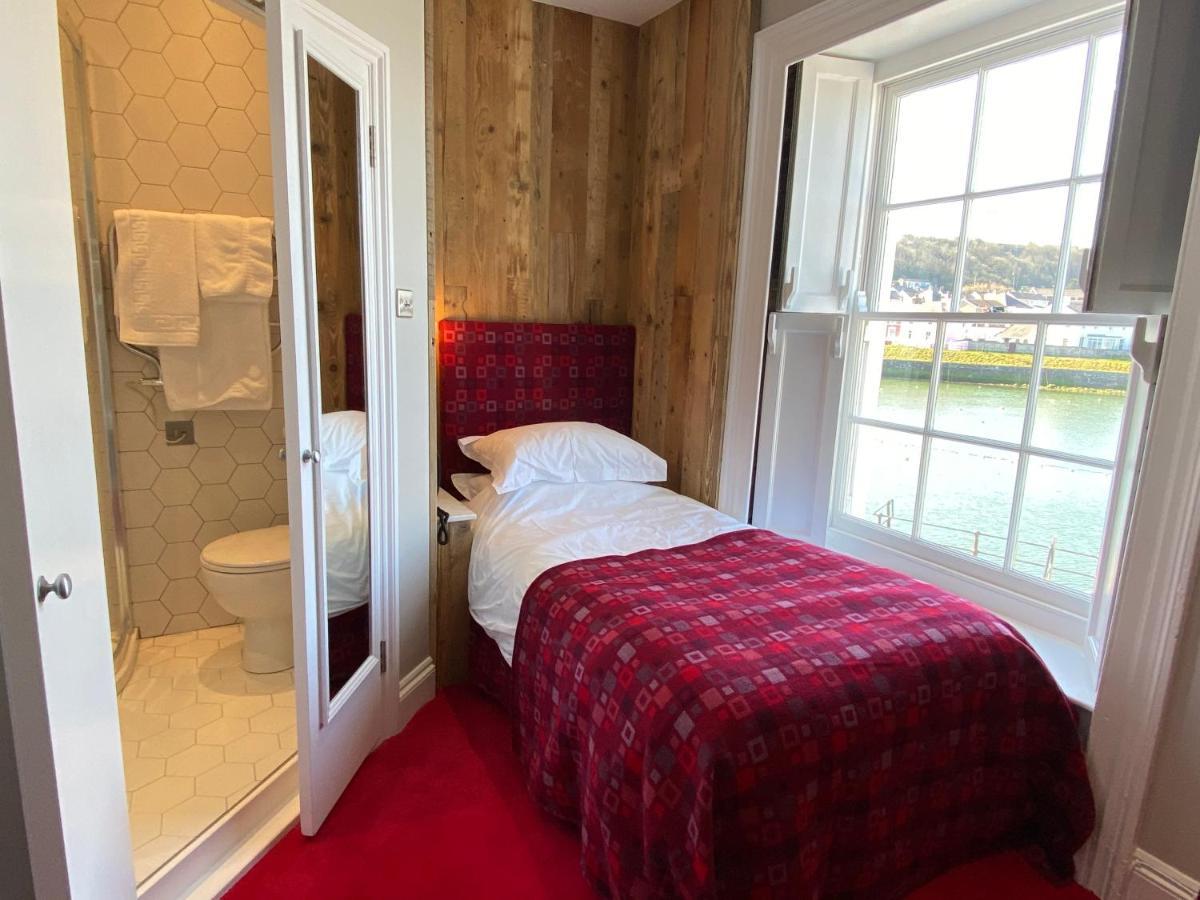 Harbourmaster Hotel Aberaeron Bagian luar foto
