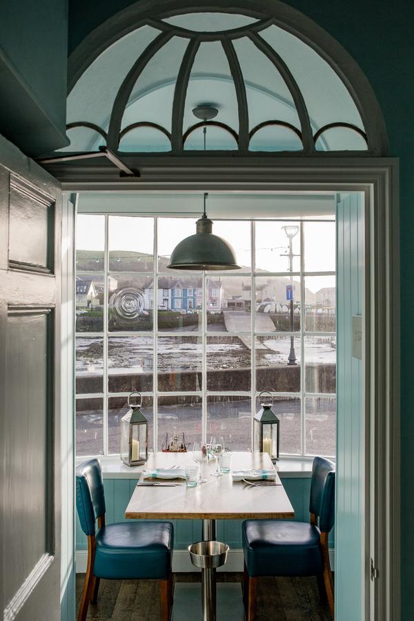 Harbourmaster Hotel Aberaeron Bagian luar foto