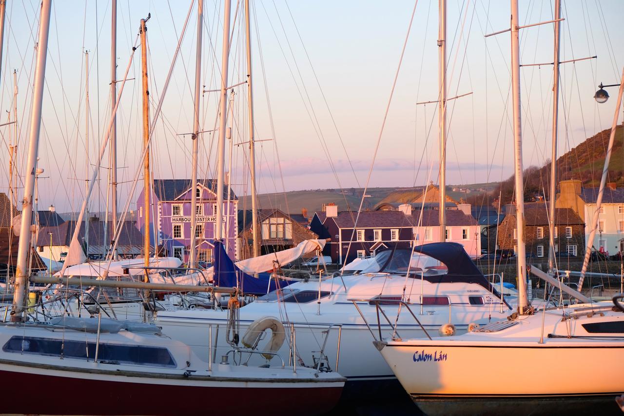 Harbourmaster Hotel Aberaeron Bagian luar foto