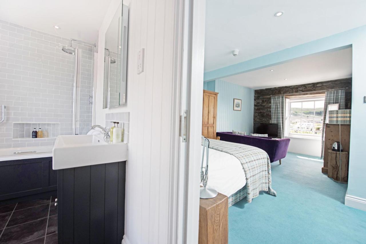 Harbourmaster Hotel Aberaeron Bagian luar foto