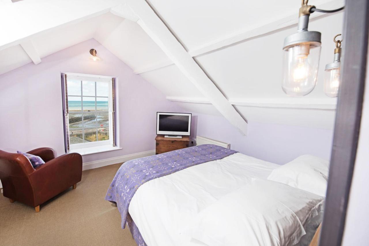 Harbourmaster Hotel Aberaeron Bagian luar foto
