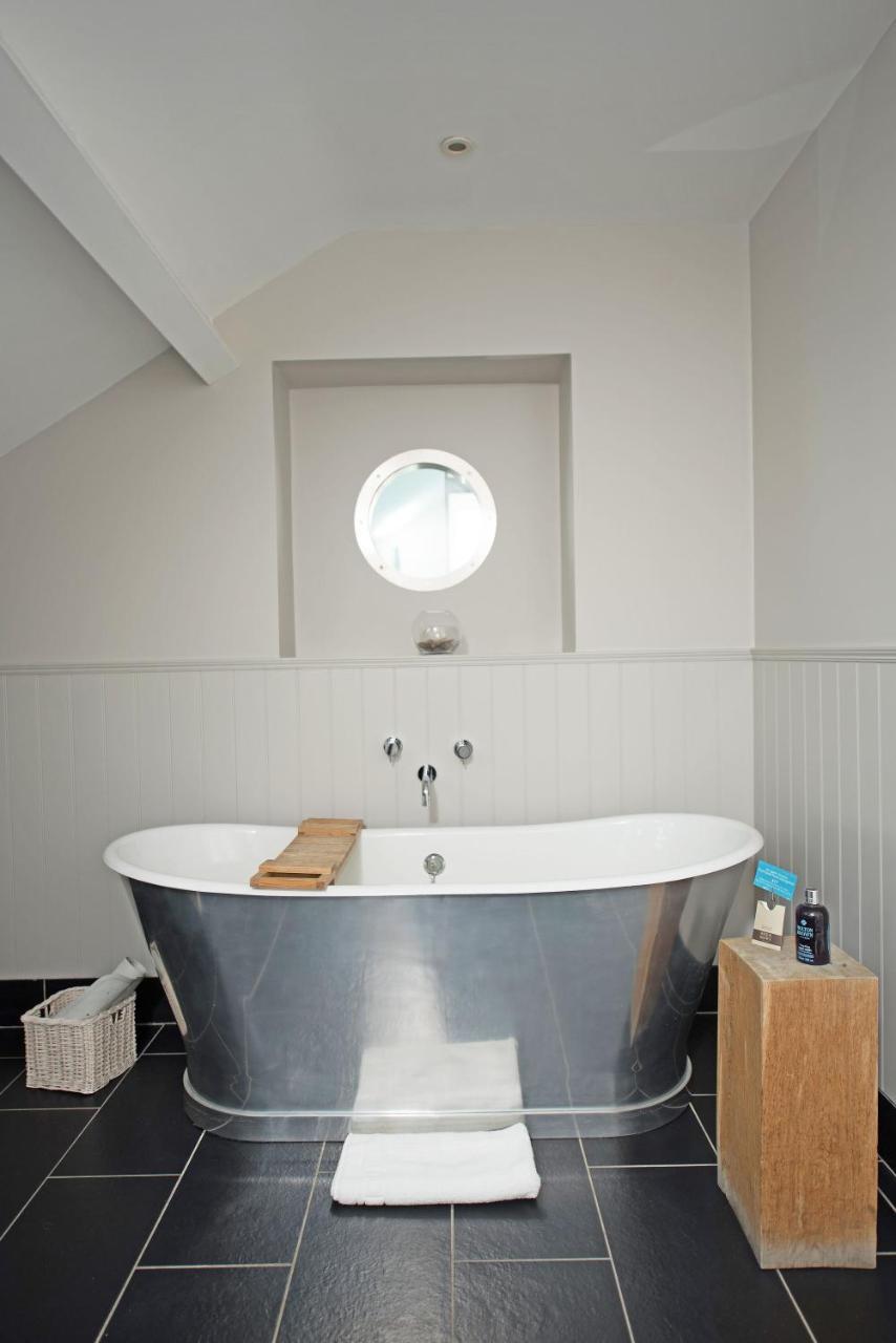 Harbourmaster Hotel Aberaeron Bagian luar foto